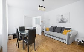 Your Home In Old Town Brasov